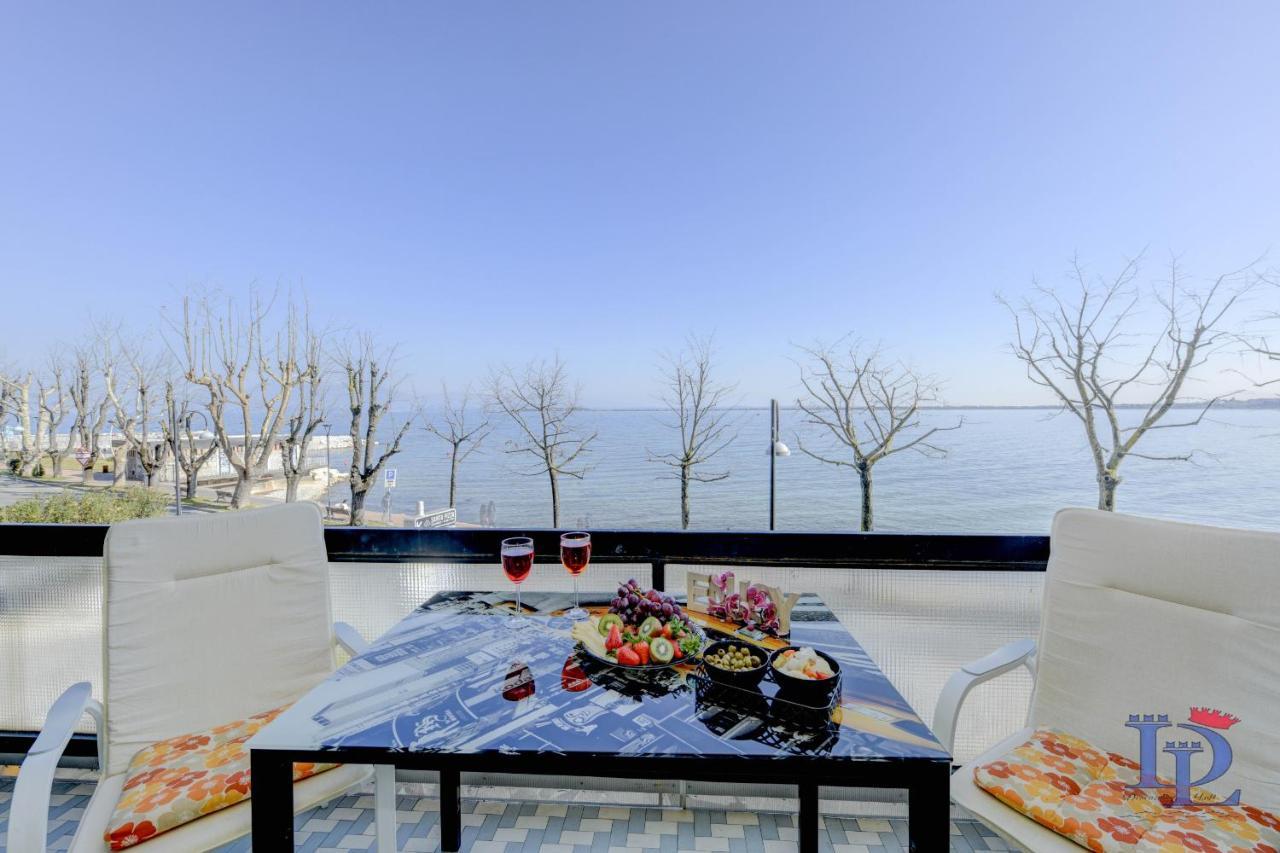 Desenzanoloft Official Partner Marriott Homes & Villas - Charming On The Lake Front Lake Desenzano del Garda Zewnętrze zdjęcie