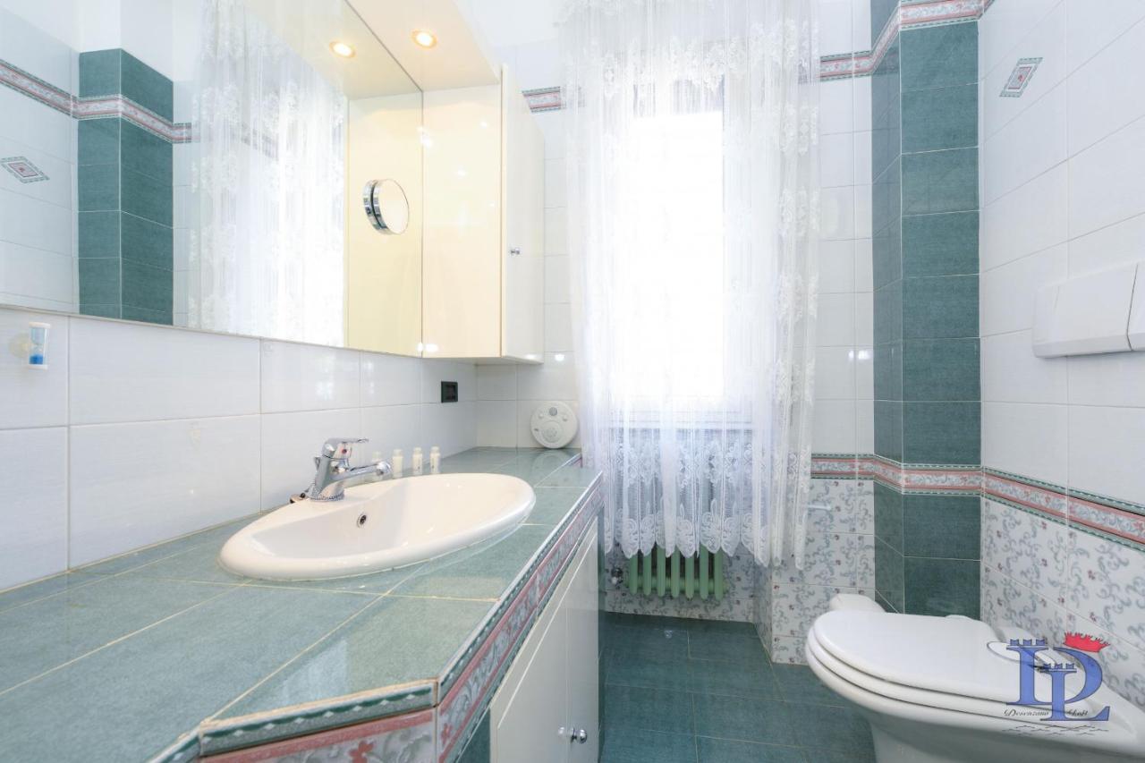 Desenzanoloft Official Partner Marriott Homes & Villas - Charming On The Lake Front Lake Desenzano del Garda Zewnętrze zdjęcie