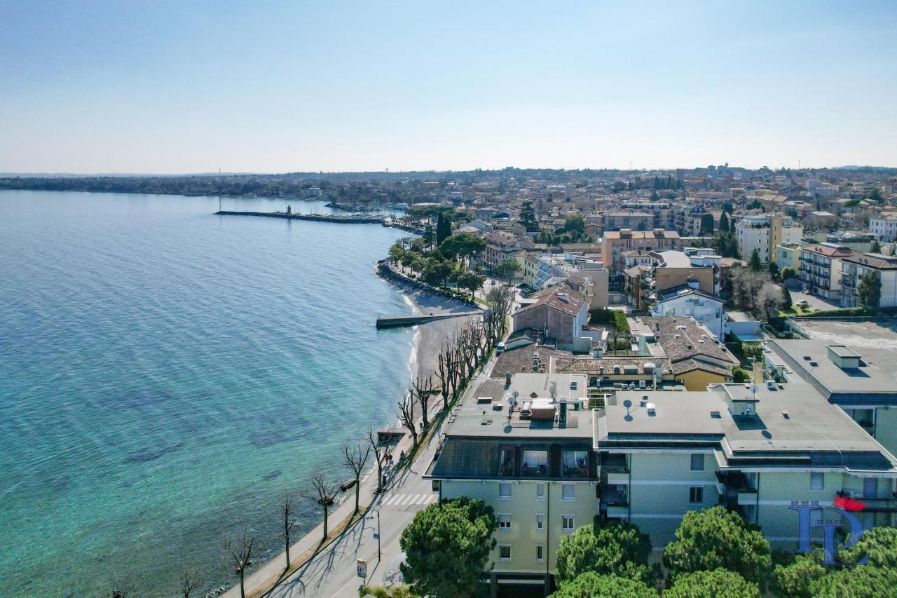 Desenzanoloft Official Partner Marriott Homes & Villas - Charming On The Lake Front Lake Desenzano del Garda Zewnętrze zdjęcie