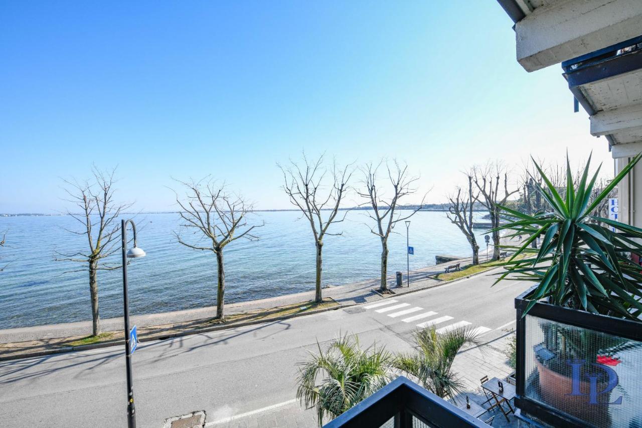 Desenzanoloft Official Partner Marriott Homes & Villas - Charming On The Lake Front Lake Desenzano del Garda Zewnętrze zdjęcie