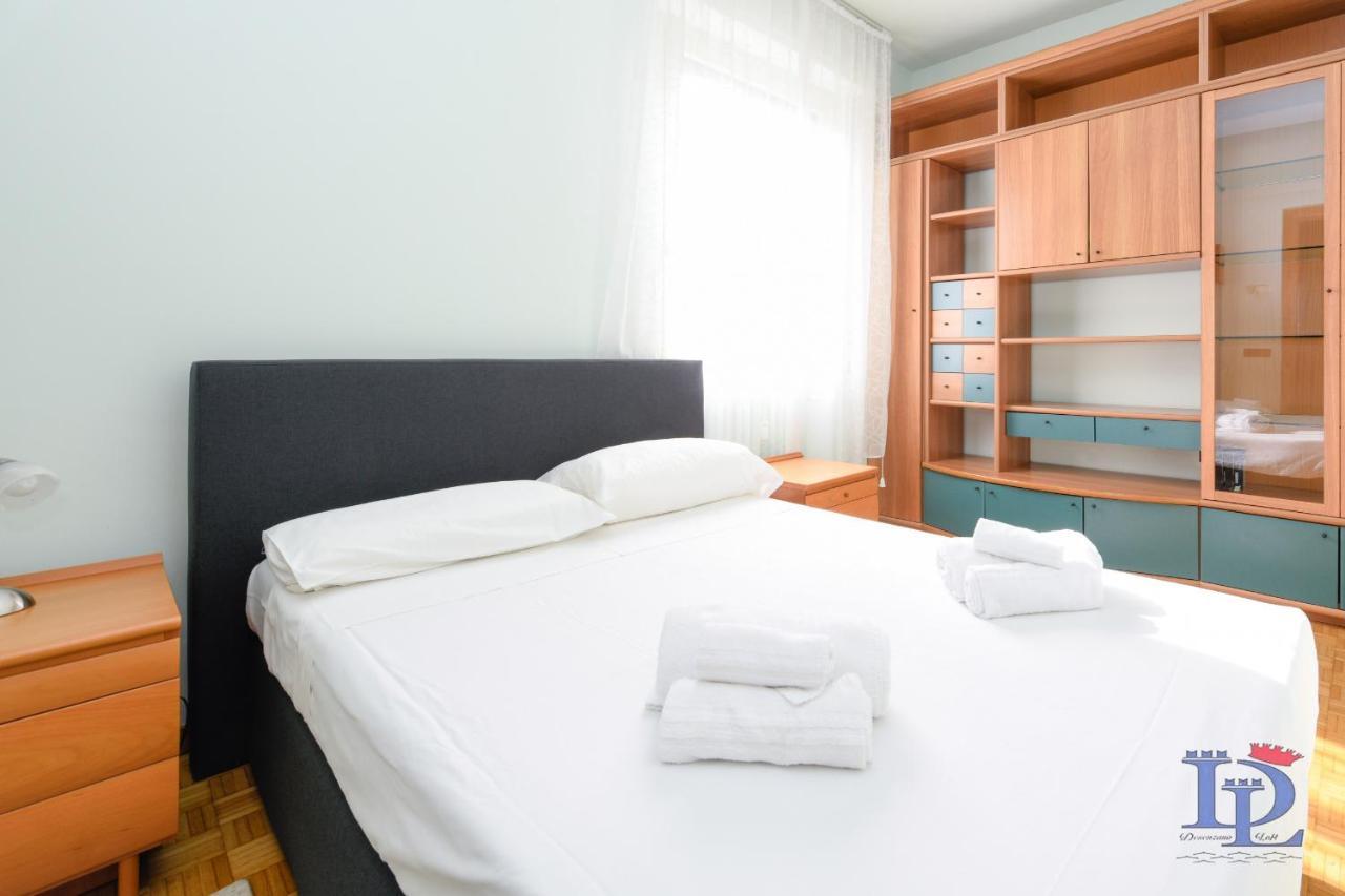 Desenzanoloft Official Partner Marriott Homes & Villas - Charming On The Lake Front Lake Desenzano del Garda Zewnętrze zdjęcie