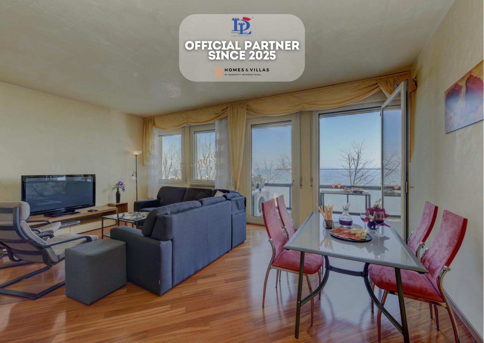 Desenzanoloft Official Partner Marriott Homes & Villas - Charming On The Lake Front Lake Desenzano del Garda Zewnętrze zdjęcie